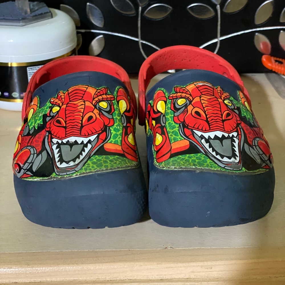 Toddler crocs